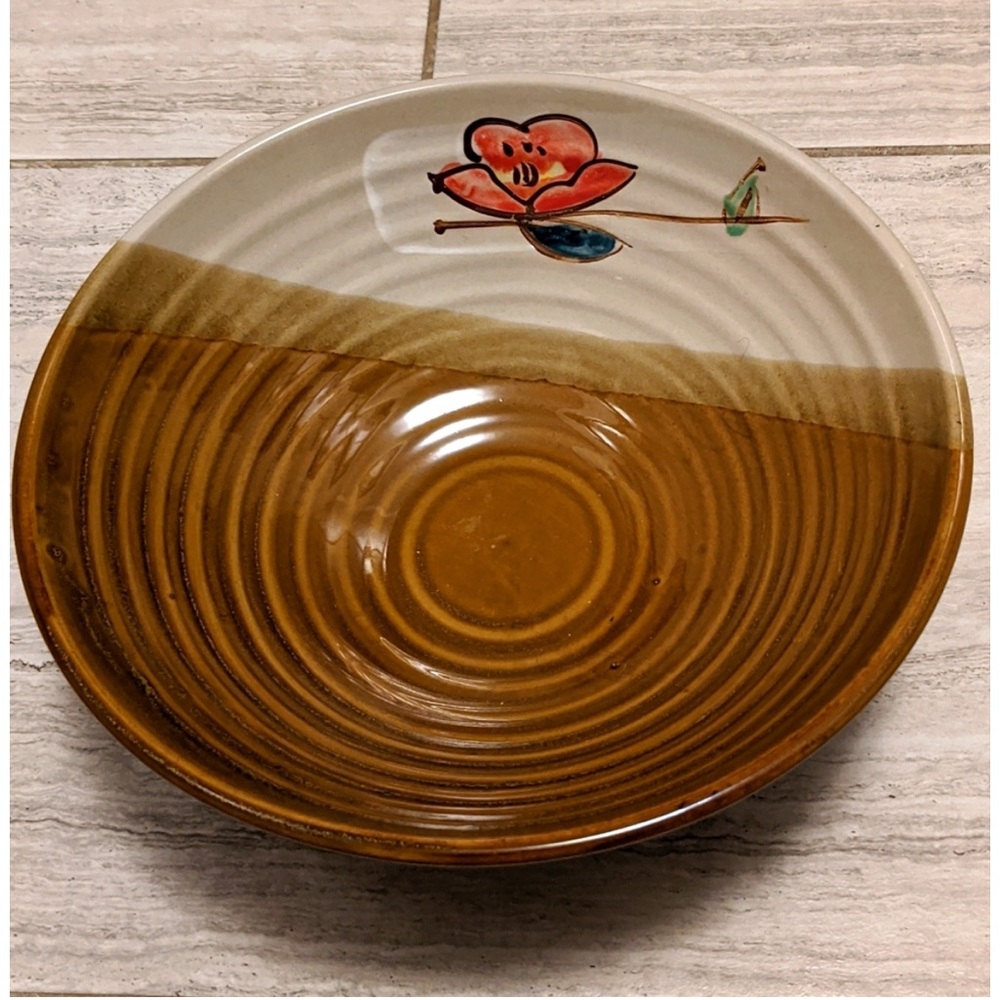 EUC Vintage WCL art pottery serving bowl, hand-signed by the artist.